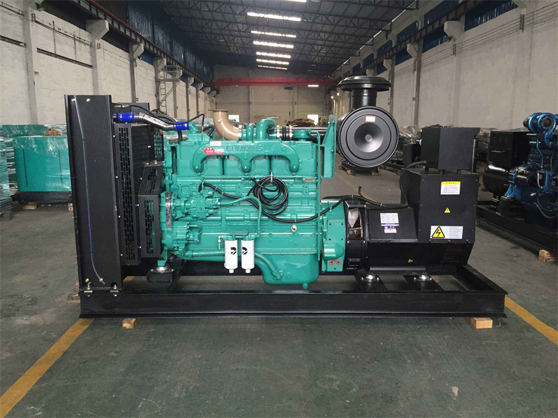 静音如何判断一个电压表是否具有自动量程切换功能?